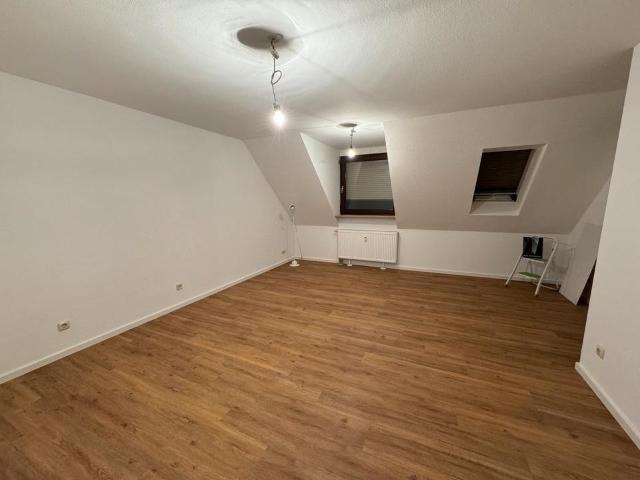 Sehr schöne 3 Raum ETW, sehr zentral in Erlangen Ost !