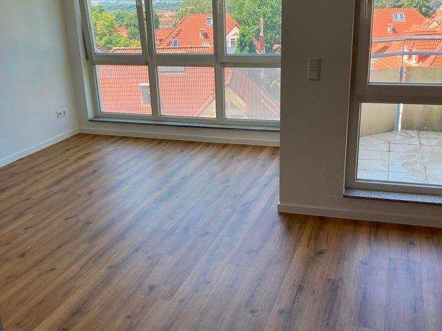 Sehr schöne 3 Zimmer Wohnung mit Balkon im Ostviertel, Nähe Schillerwiesen