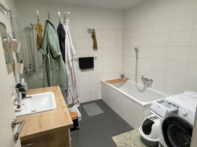 Sehr schöne 3 Zimmer Dachgeschoß Wohnung mit herrlichem Blick ins Grüne