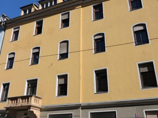 Sehr schöne 3 Zimmerwohnung mit großem Innenhofbalkon! Provisionsfrei!