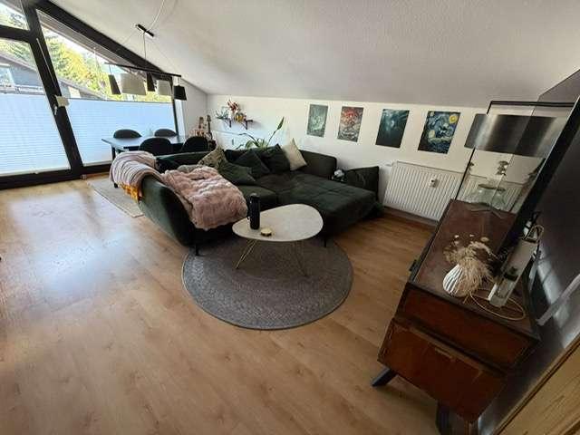 Sehr schöne 3,5 Zimmer Dachgeschosswohnung in Burgberg zu vermieten