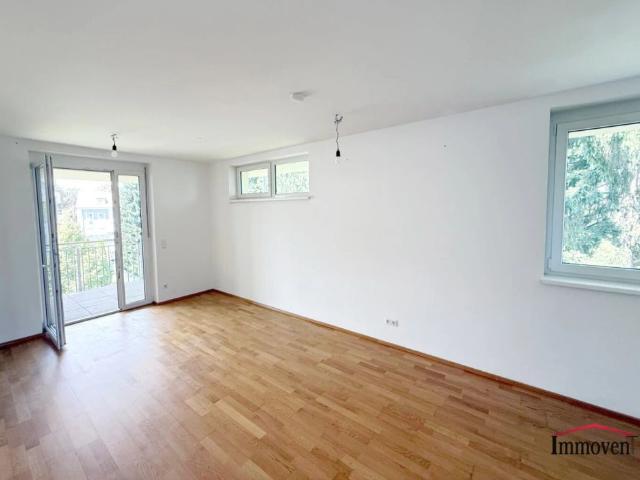 Sehr schöne und helle 2 Zimmerwohnung mit großer Terrasse!