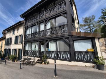 Sehr schöne Wohnung im Herzen des Weilers Villette gelegen