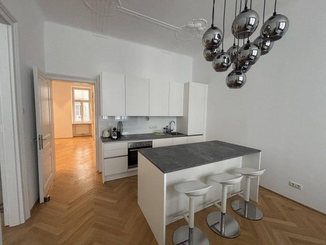 Sehr schöne Altbauwohnung in ruhiger Lage Stilhaus!