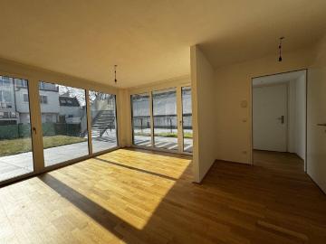Sehr schöne Familienwohnung mit Terrasse und großer Gartenfläche T 1.3 / EG