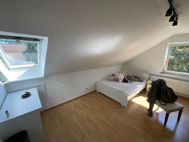Sehr schöne, gr. 2 Zi. Whg. ca. 70qm in der Popitzstraße 11, FREI zum 01.09. oder 01.10.2026