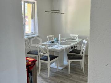 Sehr schöne, lichtdurchflutete 5 Zimmerwohnung im Zentrum von Stainach. Zweitwohnsitzfähig