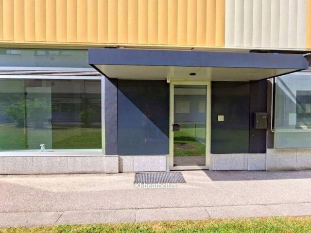Sehr schöne renovierte Wohnung im Erdgeschoss