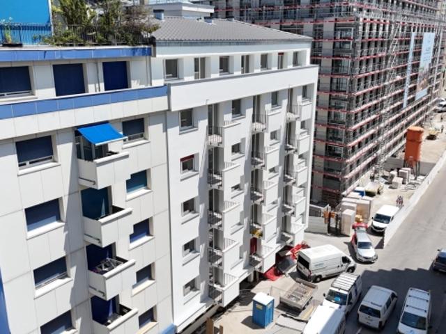 Sehr schöne, renovierte 3,5 Zimmer Wohnung im Herzen von Freiburg