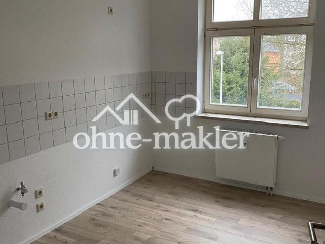 Sehr schöne, sanierte 2 Raum Wohnung mit Lift