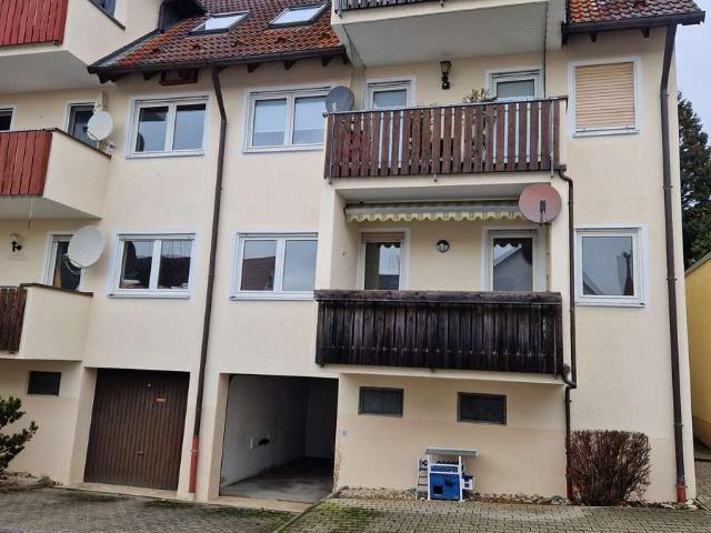 Sehr schöne, sonnige 3 Zi Whg. in zentraler, aber ruhigerer Lage im Herzen von Schnaittach
