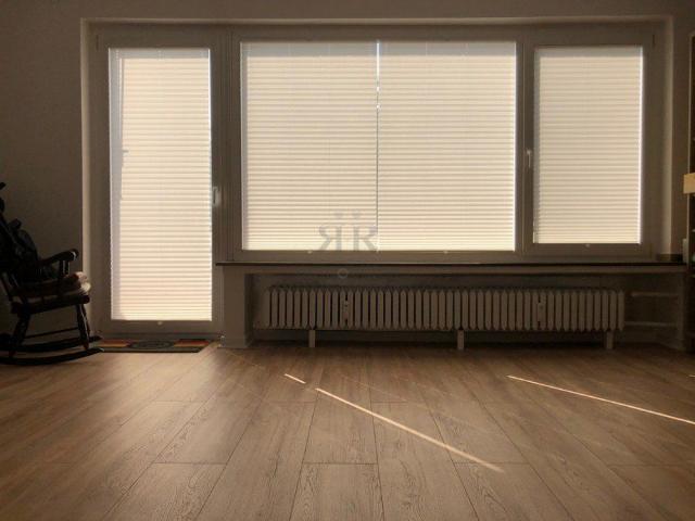 Sehr schönes Apartment mit Balkon und einem modernen Badezimmer!