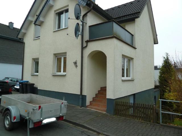 Sehr schönes Ein Zweifamilienhaus in Siegen Weidenau