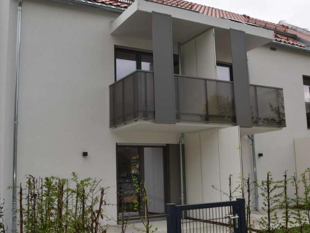 Sehr schönes, vollmöbliertes Apartment, neuwertig