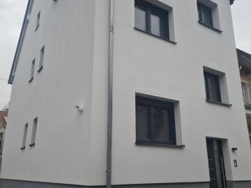 Sehr zentral ! MFH + Bauplatz mit Baugenehmigung ! Ohne Provision