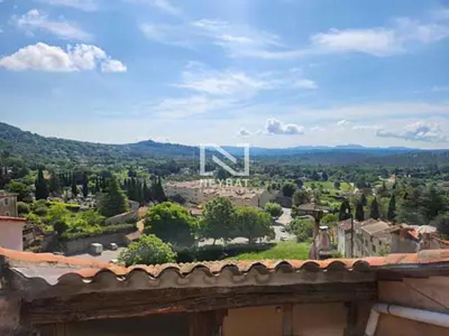Seillans 83440 Achat / Vente appartement 5 pièces t5 au dernier étage terrasse
