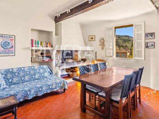 Seillans: Maison de village avec terrasse et vue panoramique 59m² Seillans