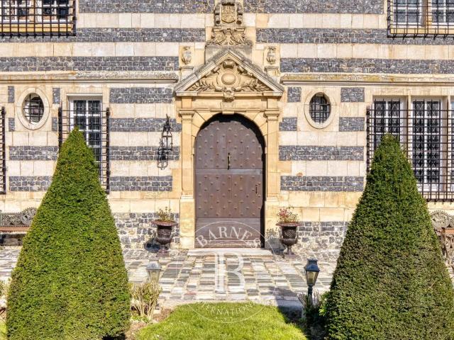 Normandie Manoir du XVIème siècle Dépendances et parc de. 410m² Le Havre