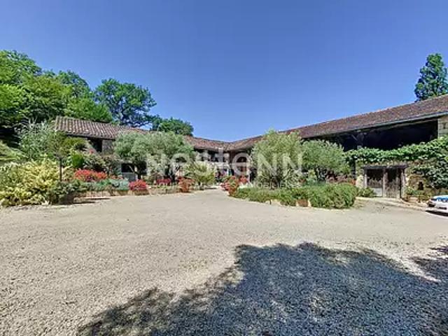 Seissan 32260 Achat / Vente maison 7 pièces t7 au dernier étage terrasse