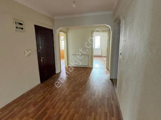 Sekizeylül Mahallesi Geniş 3+1 Satılık Daire