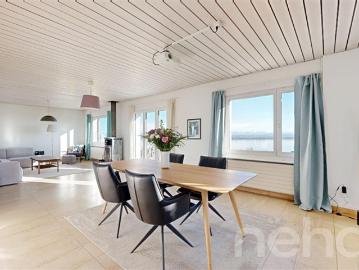 Selten auf dem Markt Einstehendes Haus mit Panoramablick auf den See