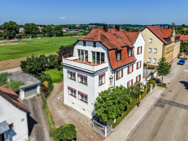 Selten schönes Mehrfamilienhaus, langfristiger MV ca. 5% Rendite