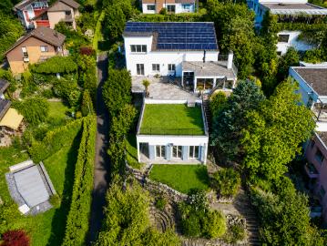 Seltene Gelegenheit! Modernes Einfamilienhaus mit Traumhafter Weitsicht, Wellnessbereich und viel Luxus