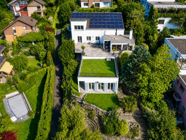 Seltene Gelegenheit! Modernes Einfamilienhaus mit Traumhafter Weitsicht, Wellnessbereich und viel Luxus