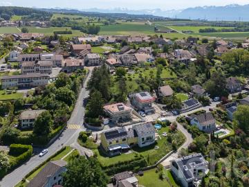 Seltene Gelegenheit: neues Doppelhaus bereit zur Auslieferung, Blick auf die Alpen
