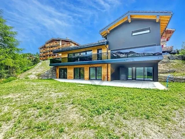 Seltene Gelegenheit: außergewöhnliches neues Chalet in Crans Montana