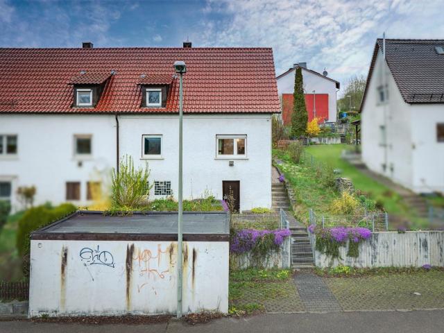 Seltene Gelegenheit am unteren Eselsberg – Doppelhaushälfte mit Potenzial in gefragter Lage von Ulm