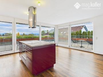 Seltene Gelegenheit: Exklusive Penthouse Wohnung in Hard – mit 111 m² Terrasse und Rundumblick
