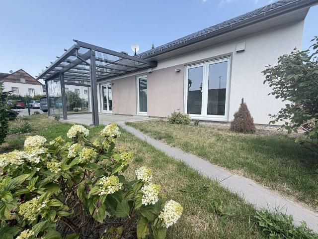Seltene Gelegenheit! Exklusiver Bungalow mit großem Garten, Wintergarten & Erweiterungspotenzial!