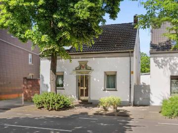 Seltene Gelegenheit: Einfamilienhaus mit Entwicklungspotenzial auf großzügigem Grundstück