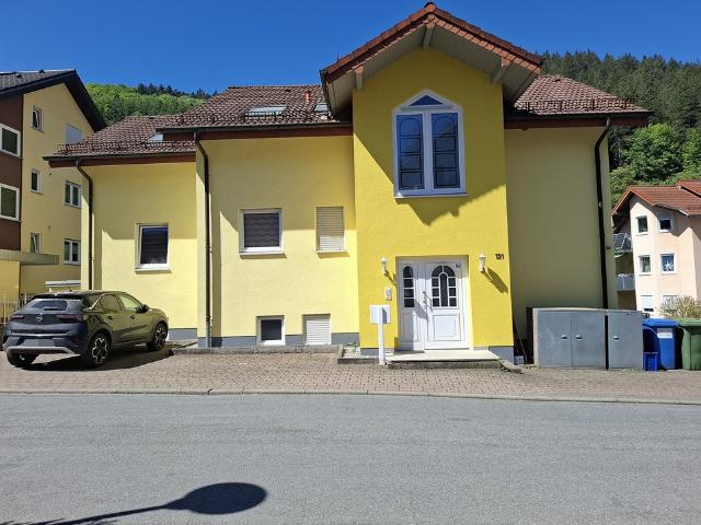 Dreifamilienhaus ohne Renovierungsstau