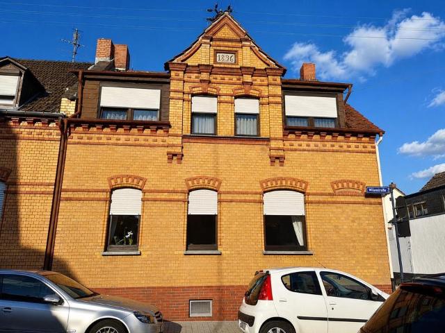 Seltene Gelegenheit in WI Schierstein – Haus mit Doppelgarage