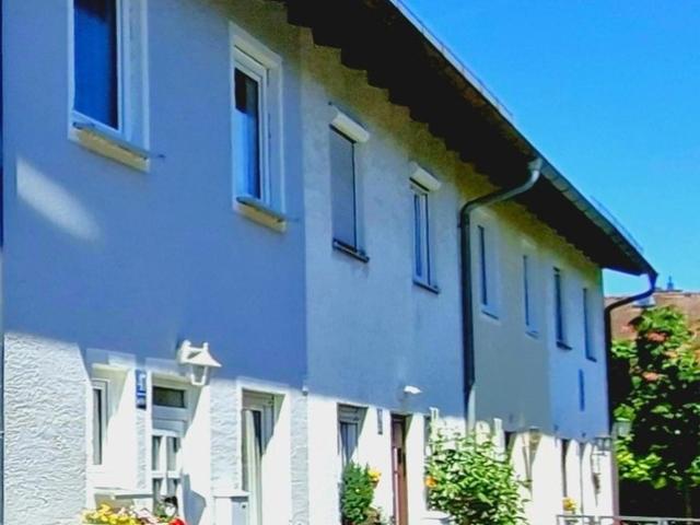 Seltene Gelegenheit: Ruhiges Reihenhaus in Ramersdorf. Provisionsfrei, grün & top angebunden