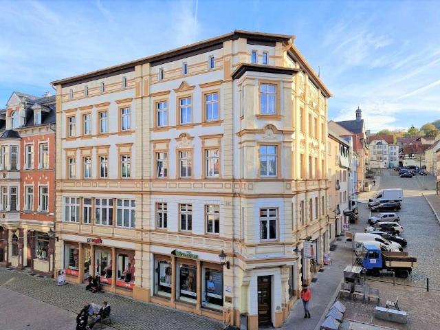 Seltene Gelegenheit: 4 Zimmerwohnung mit Aufzug im Stadtzentrum
