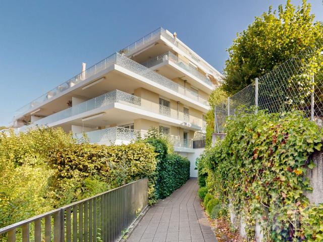 Seltene 2,5 Zimmer Wohnung mit Panoramablick