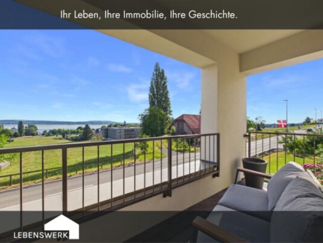 Seltene 5.5 Zimmer Wohnung mit Seesicht und zwei Balkonen, TG