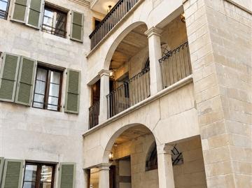 Seltenes Doppelhaus mit Charakter im Herzen von Genf