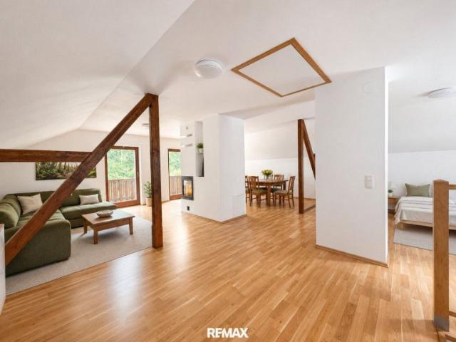 Seltenes Mietangebot: Kernsaniertes Einfamilienhaus mit Garten, Bergblick & 744 m² Grund für € 1.195. inkl. Betriebskosten und Versicherung