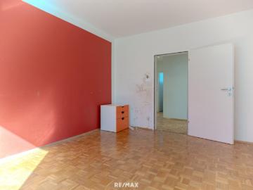 Seltenheit in Bestlage: 4 Zimmer mit viel Platz und Gestaltungsspielraum!