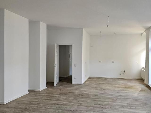 Seltenheitswert! 5 Raumwunder in ruhiger 2. Reihe der Neustadt mit historischem Extra