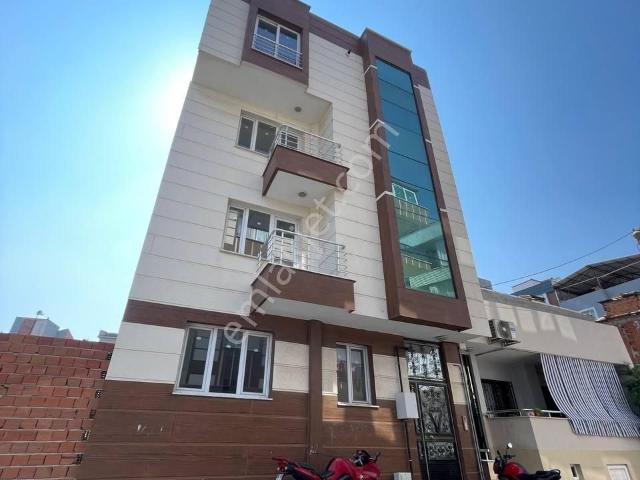 Selvili Tepe Mahallesinde Sıfır Kiralık Zemin Bahçeli 2+1 Daire