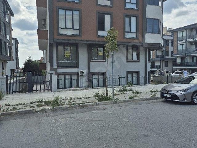 Selşmpaşa Yoğrthanede Sıfır 1.Kat 3+1,100 metrekare Satılık Fırsat Daire