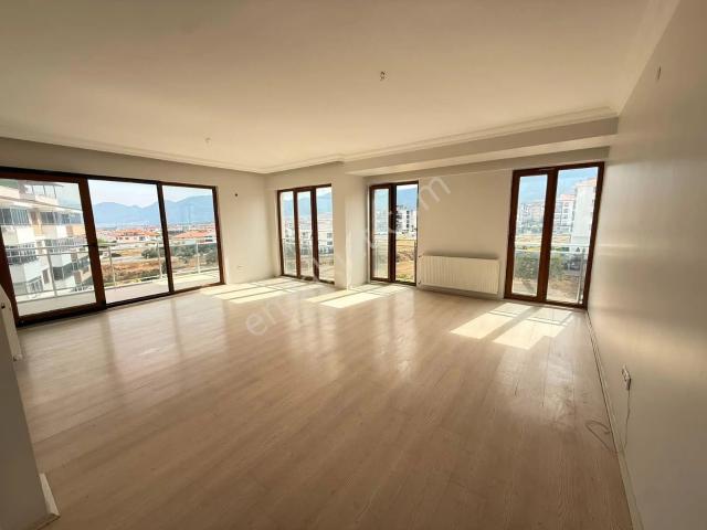 Selçukbey Mahallesi Öyküm Konutları Arakat 3+1 Kiralık Daire