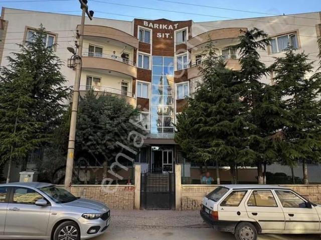 Selçuker Center & Real Avm 220 M² Dev 4+1 Site İçi 3 Cepheli