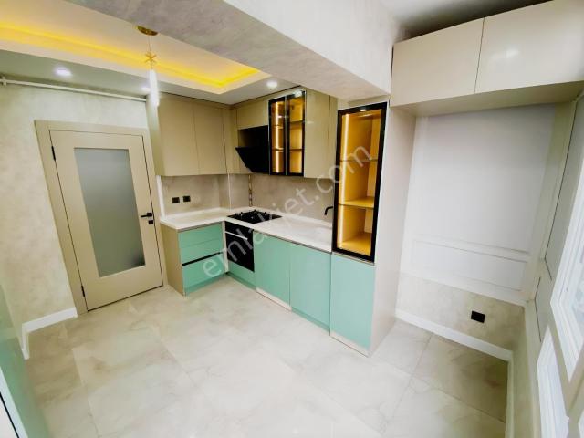 Selçuklu Mah. 3+1 Bağımsız Ara Katta Full + Full Yapılı Daire