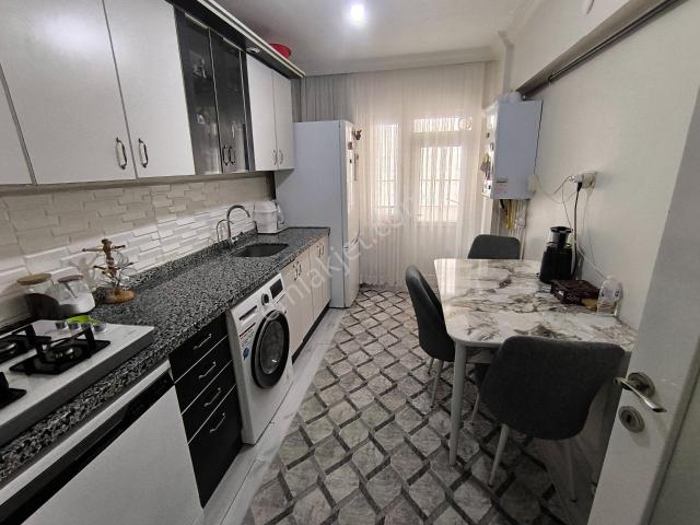 Selçuklu Mahallesi'nde Satılık Ferah Ve Bakımlı 3+1 Daire